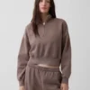 Vintagesoft oversized pullover met halve rits en wigvormige hals