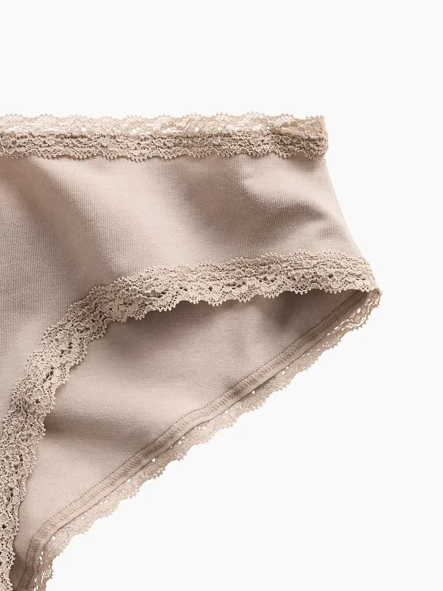 Zachtste biologische stretchkatoenen cheeky hipster met kanten rand