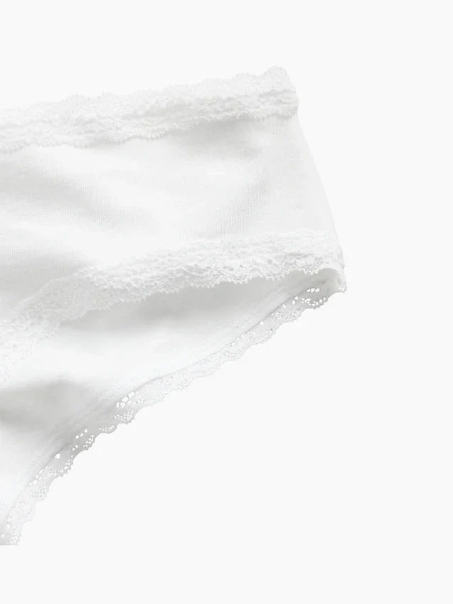 Zachtste biologische stretchkatoenen cheeky hipster met kanten rand