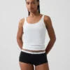 Zachtste biologische stretchkatoenen shorty met logo
