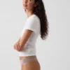Zachtste biologische stretchkatoenen string met kanten rand