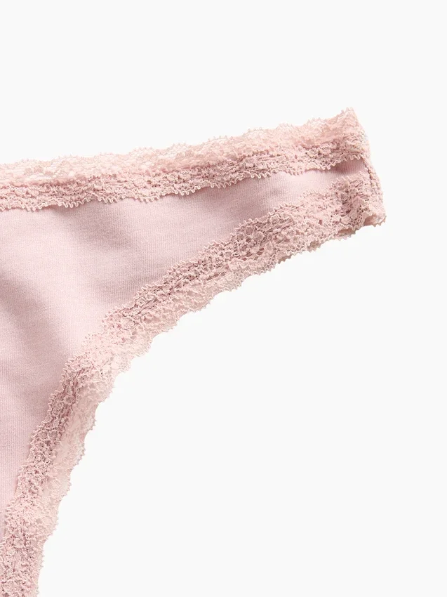 Zachtste biologische stretchkatoenen string met kanten rand